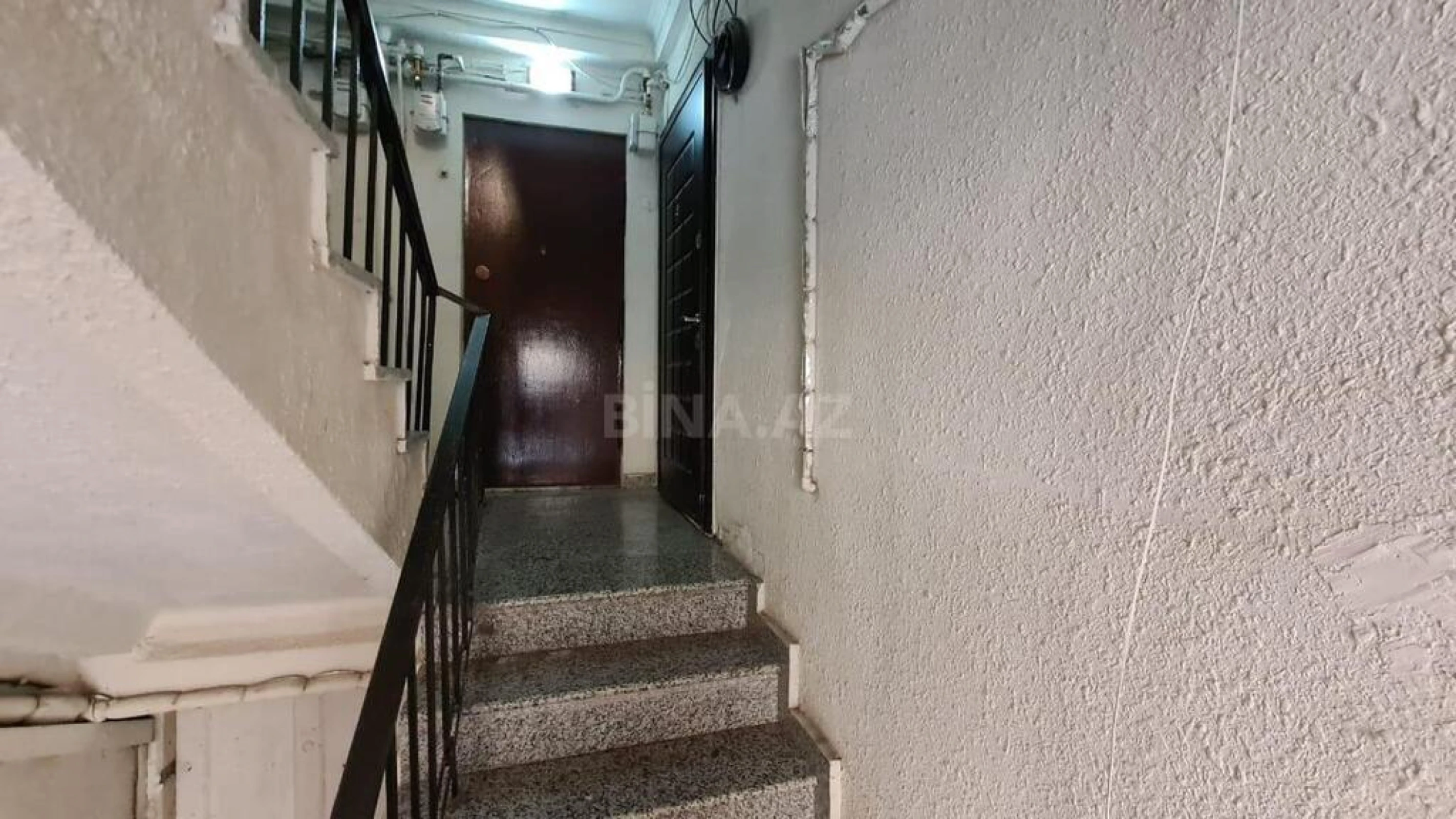 Satılır 2 otaqlı mənzil 70 m²