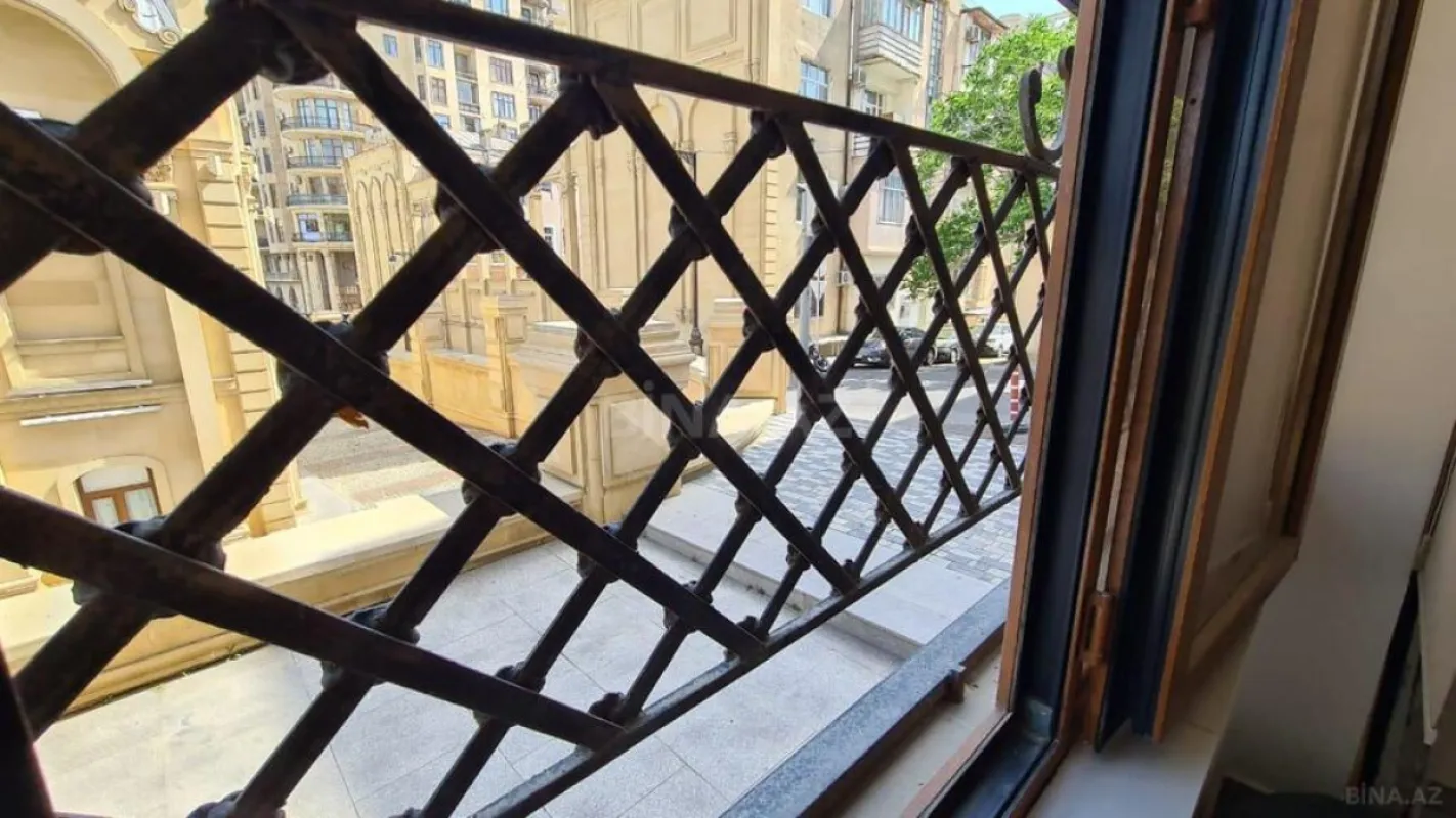 Satılır 2 otaqlı mənzil 70 m²