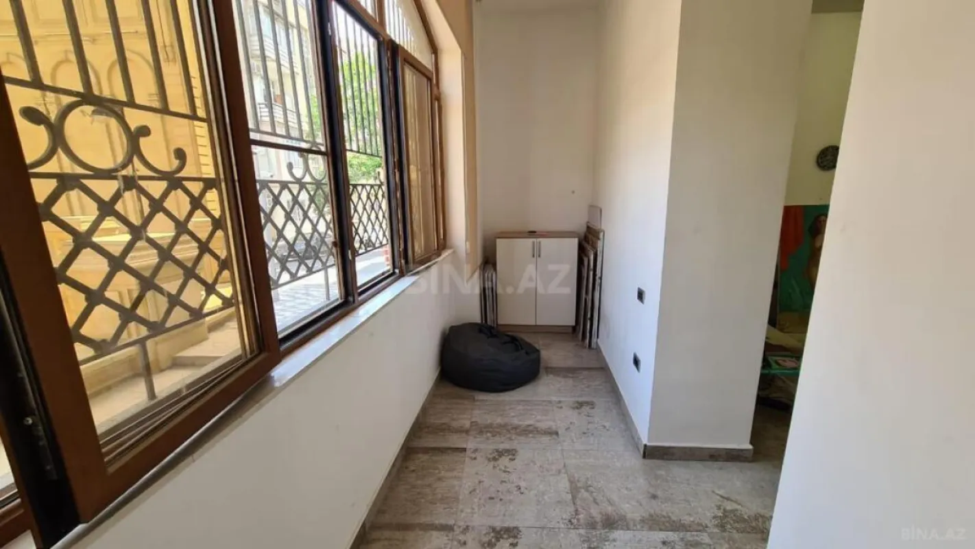 Satılır 2 otaqlı mənzil 70 m²