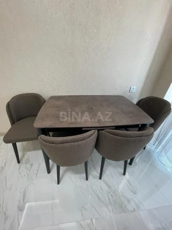 Kirayə verilir 3 otaqlı mənzil 146 m²
