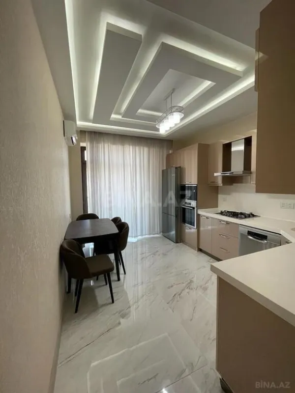 Kirayə verilir 3 otaqlı mənzil 146 m²