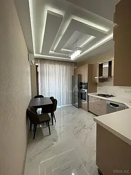 Kirayə verilir 3 otaqlı mənzil 146 m²