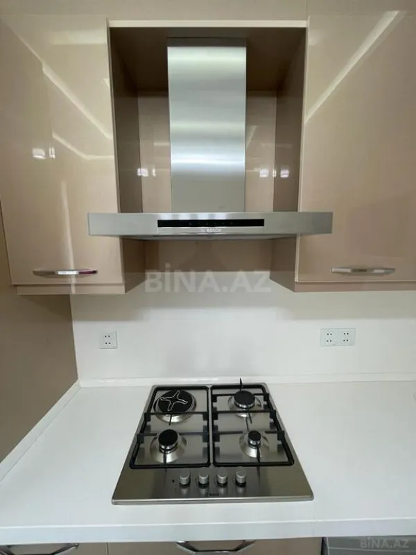 Kirayə verilir 3 otaqlı mənzil 146 m²