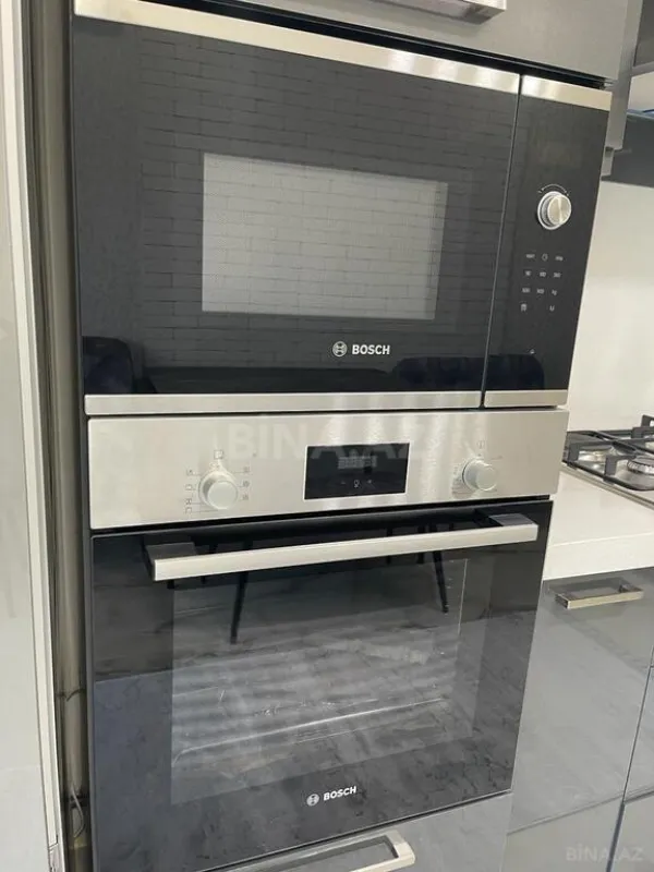 Kirayə verilir 3 otaqlı mənzil 146 m²