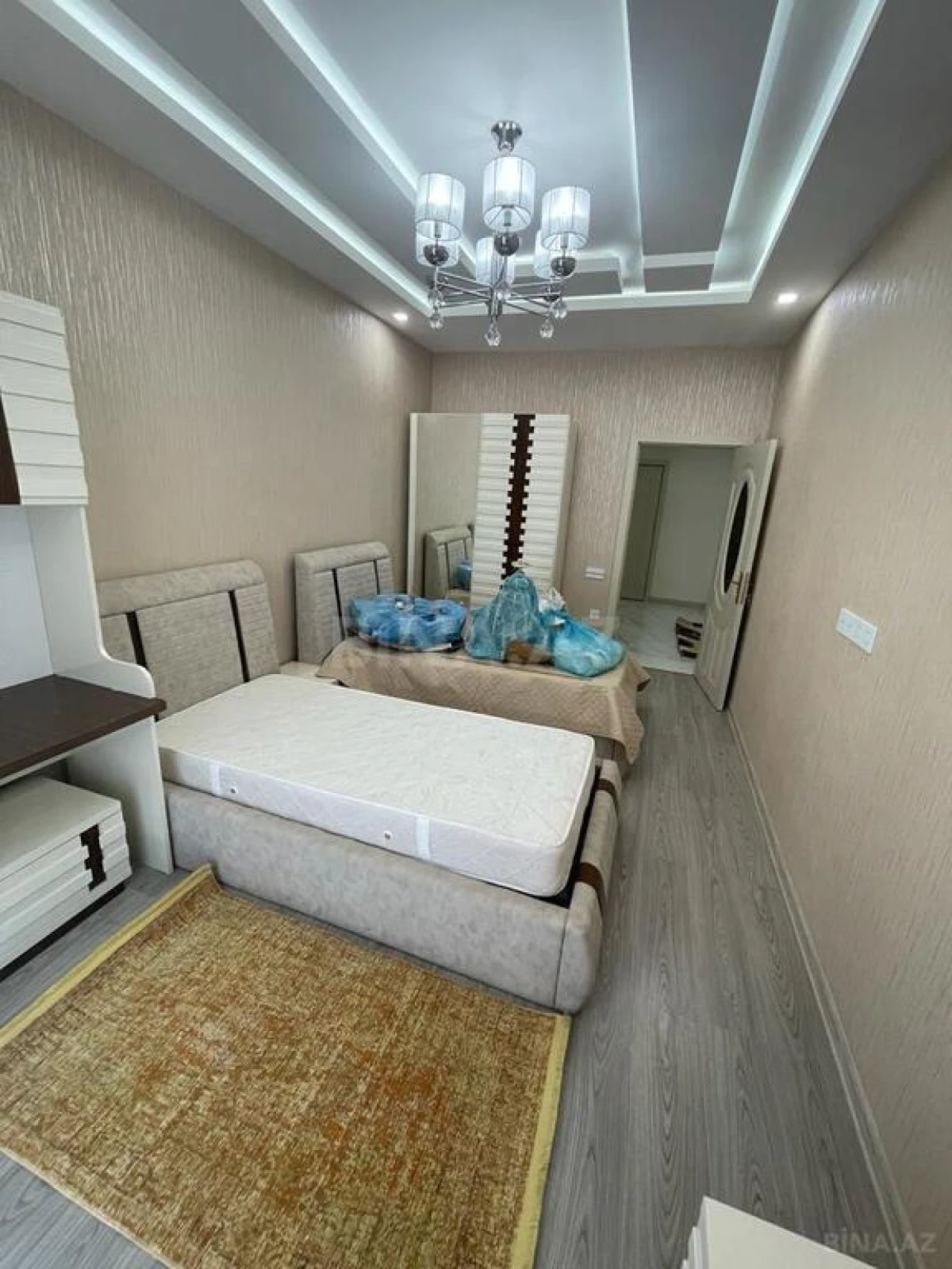 Kirayə verilir 3 otaqlı mənzil 146 m²