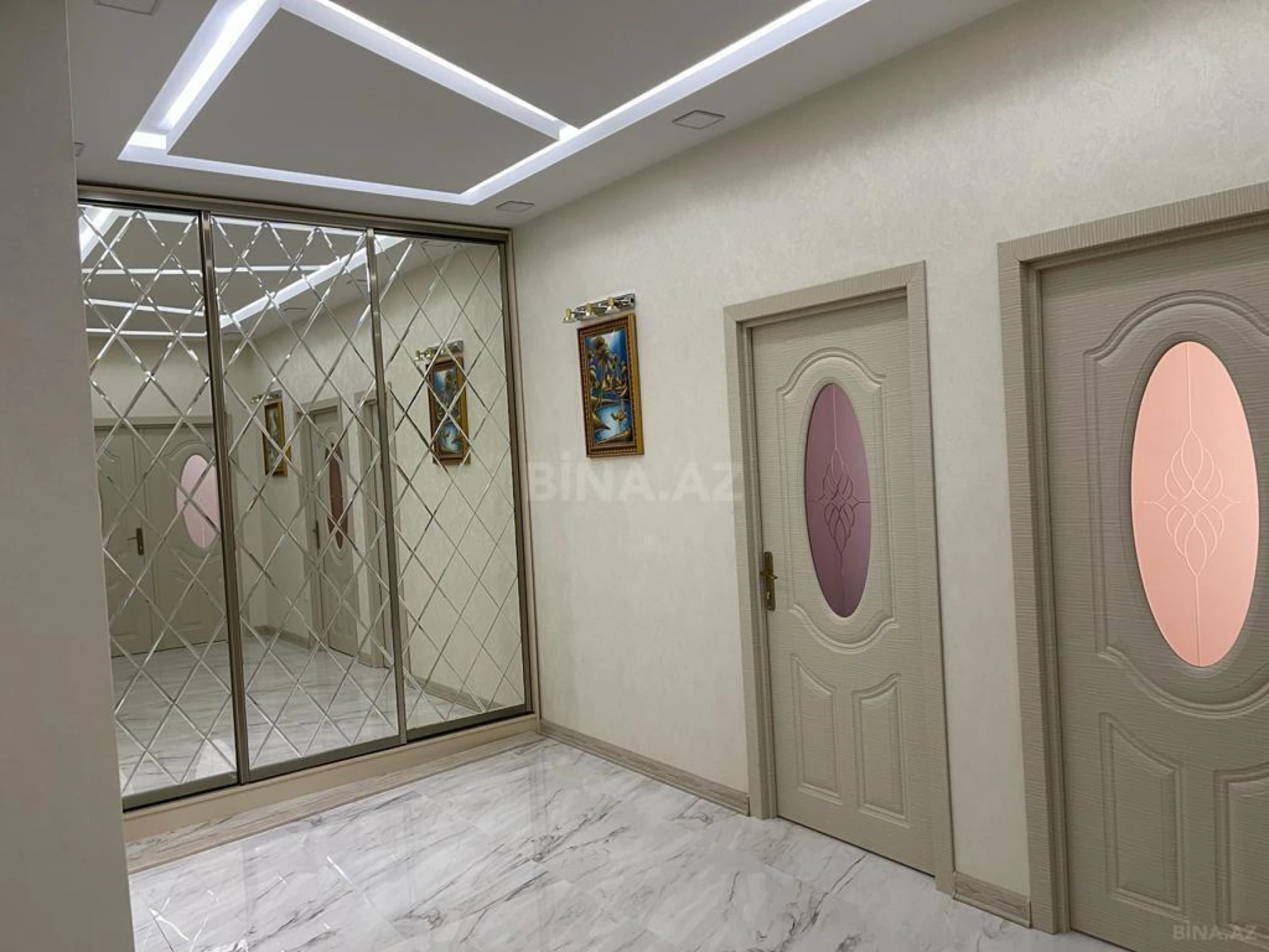 Kirayə verilir 3 otaqlı mənzil 146 m²
