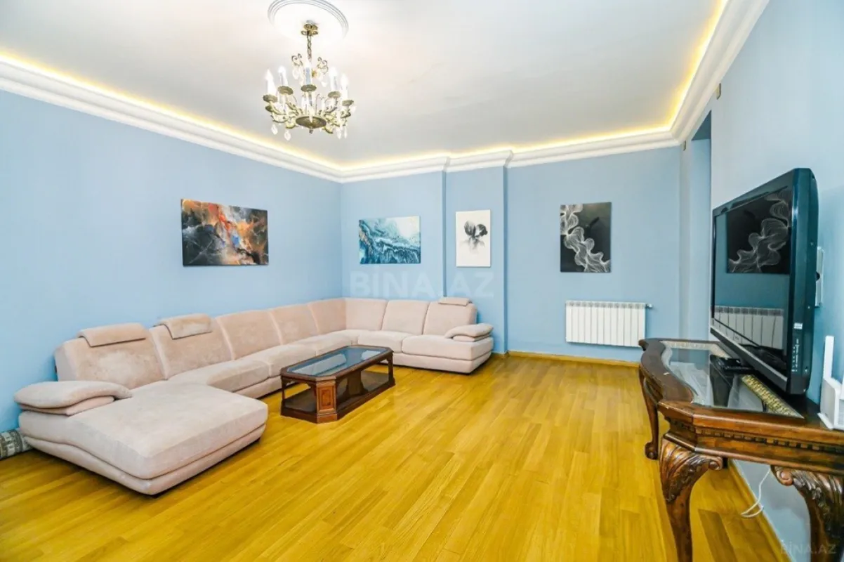 Kirayə verilir 2 otaqlı mənzil 75 m²