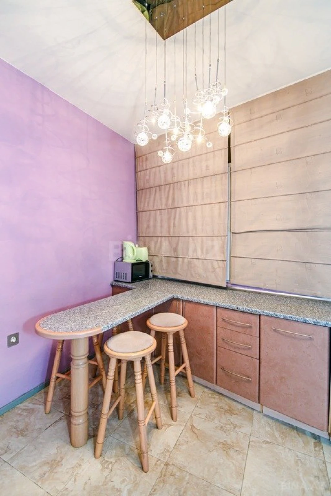 Kirayə verilir 2 otaqlı mənzil 75 m²