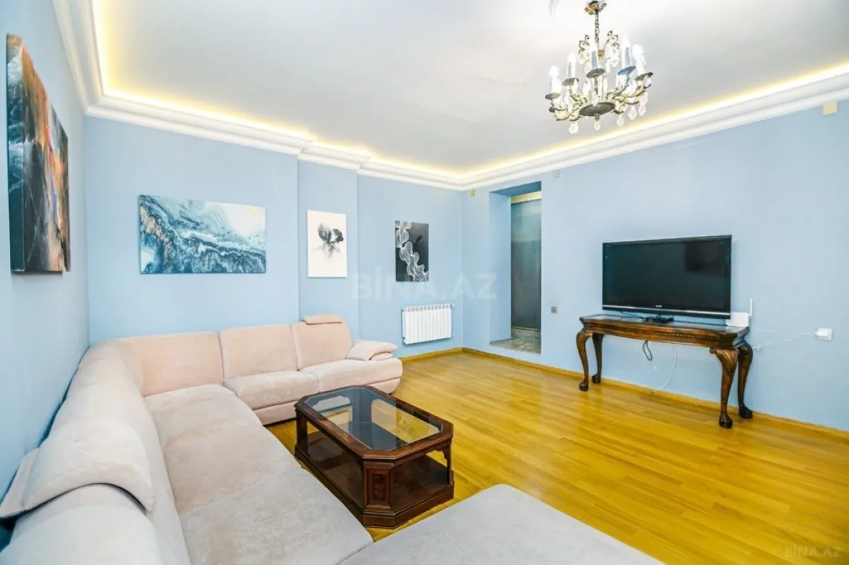 Kirayə verilir 2 otaqlı mənzil 75 m²