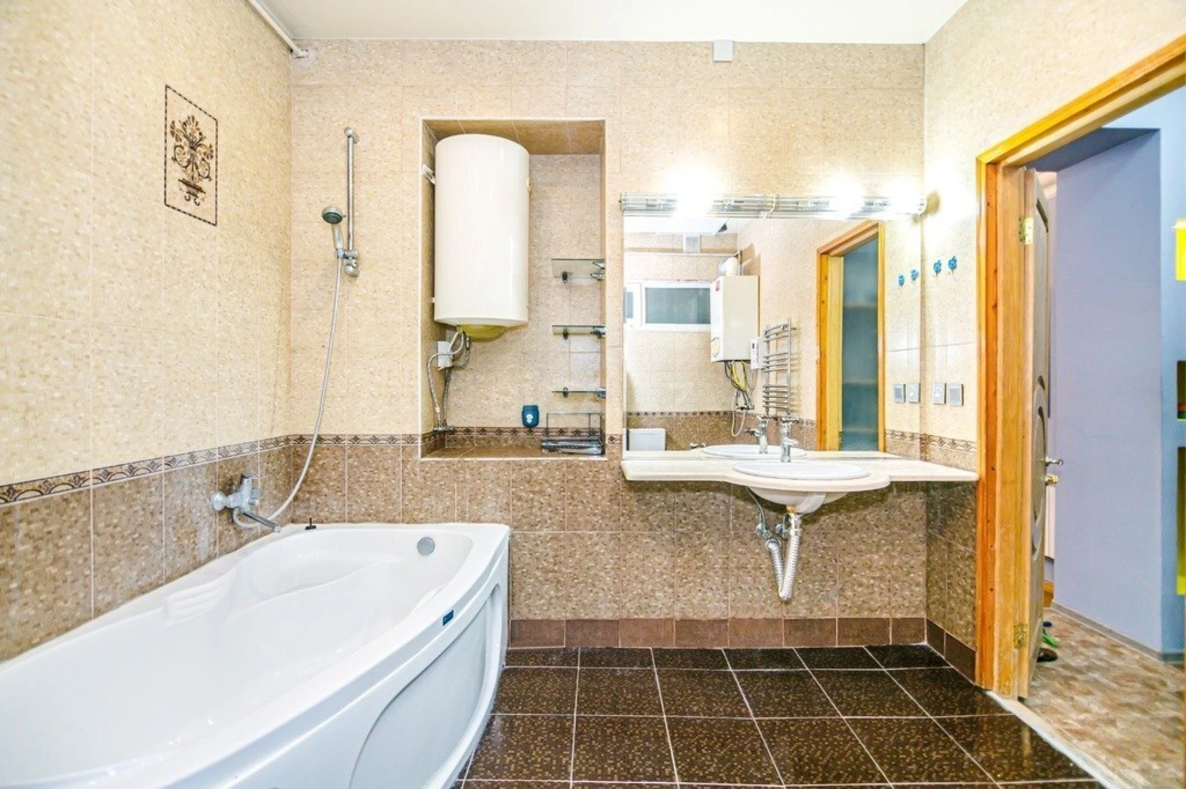 Kirayə verilir 2 otaqlı mənzil 75 m²