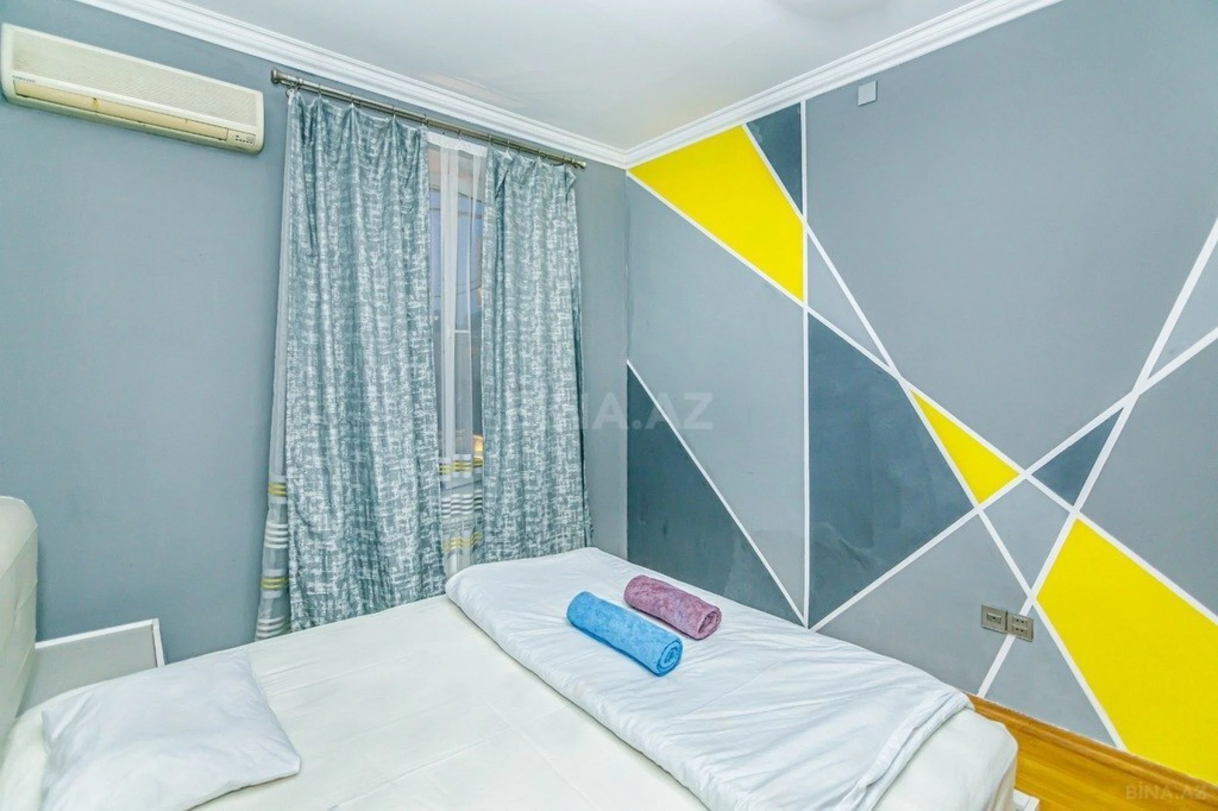 Kirayə verilir 2 otaqlı mənzil 75 m²