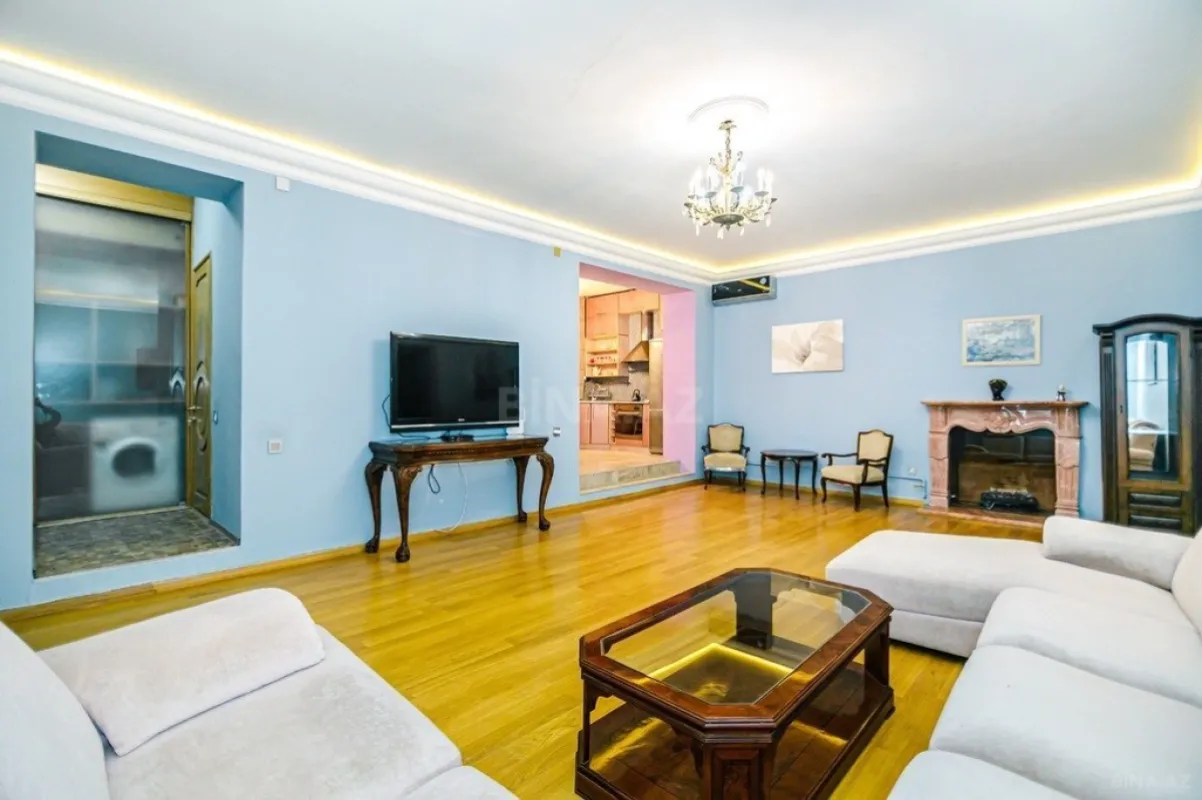 Kirayə verilir 2 otaqlı mənzil 75 m²