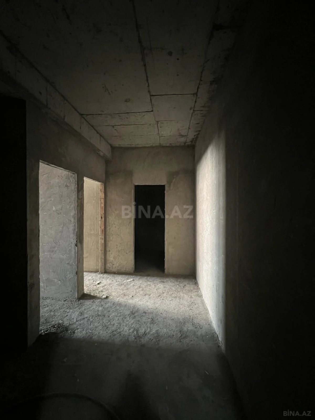 Satılır 2 otaqlı mənzil 86 m²