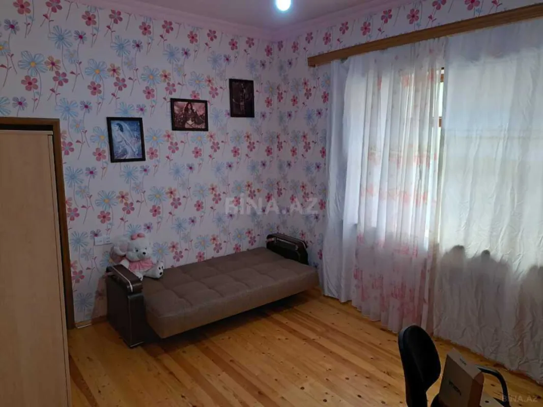 Satılır 7 otaqlı həyət evi 330 m²
