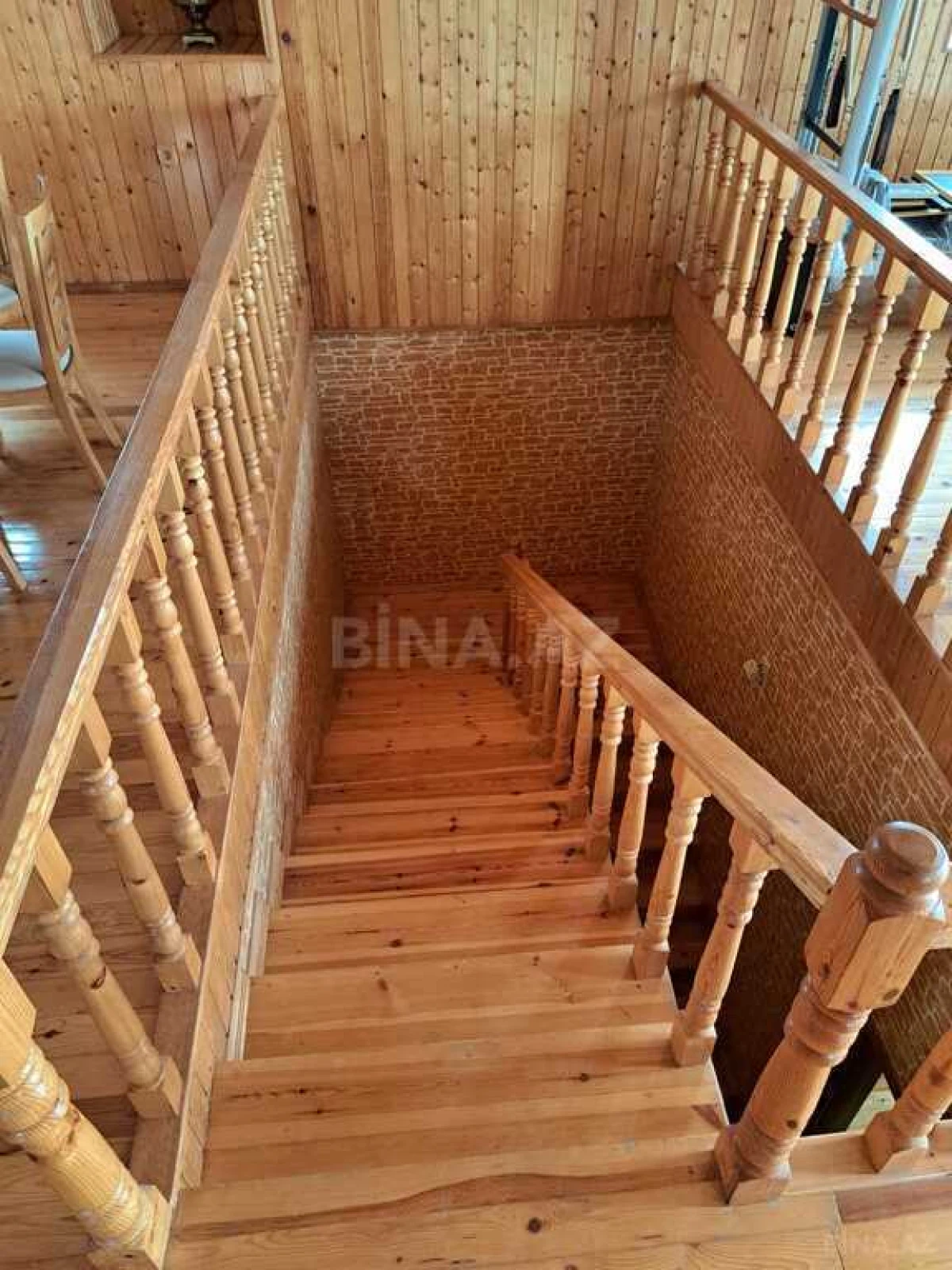 Satılır 7 otaqlı həyət evi 330 m²