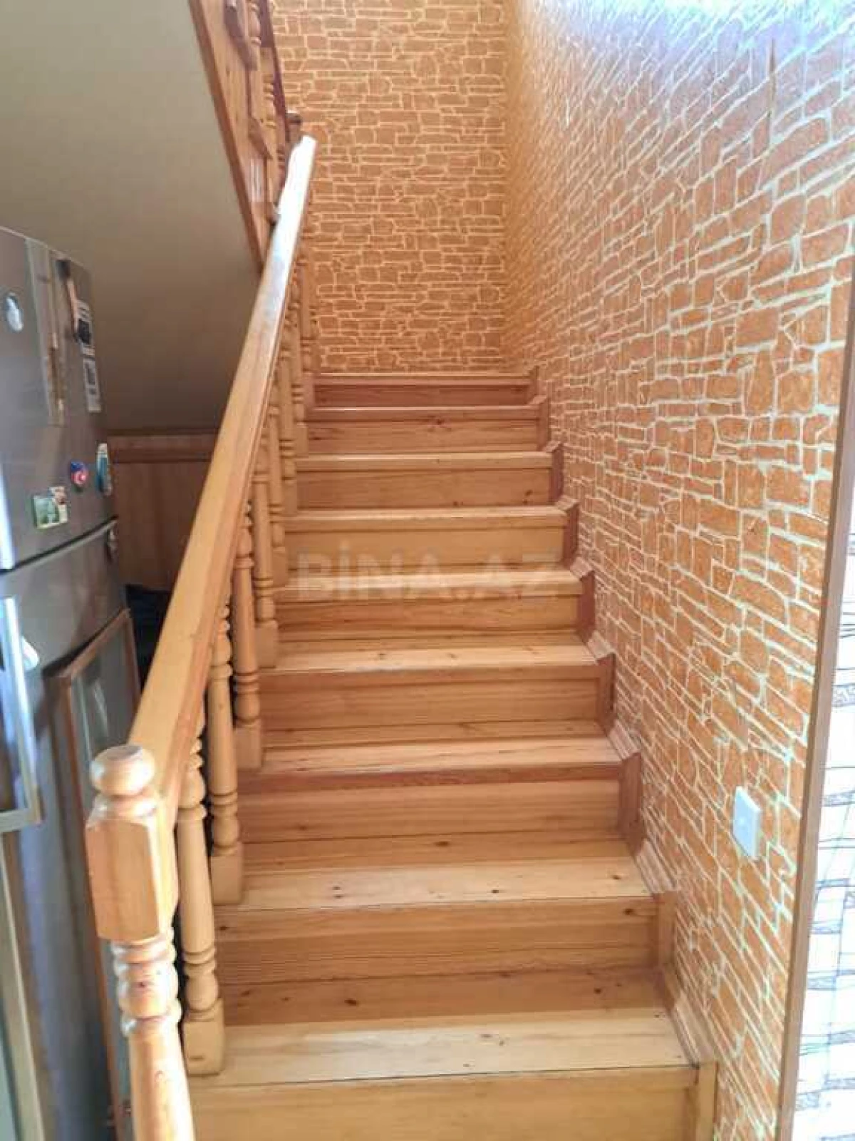 Satılır 7 otaqlı həyət evi 330 m²