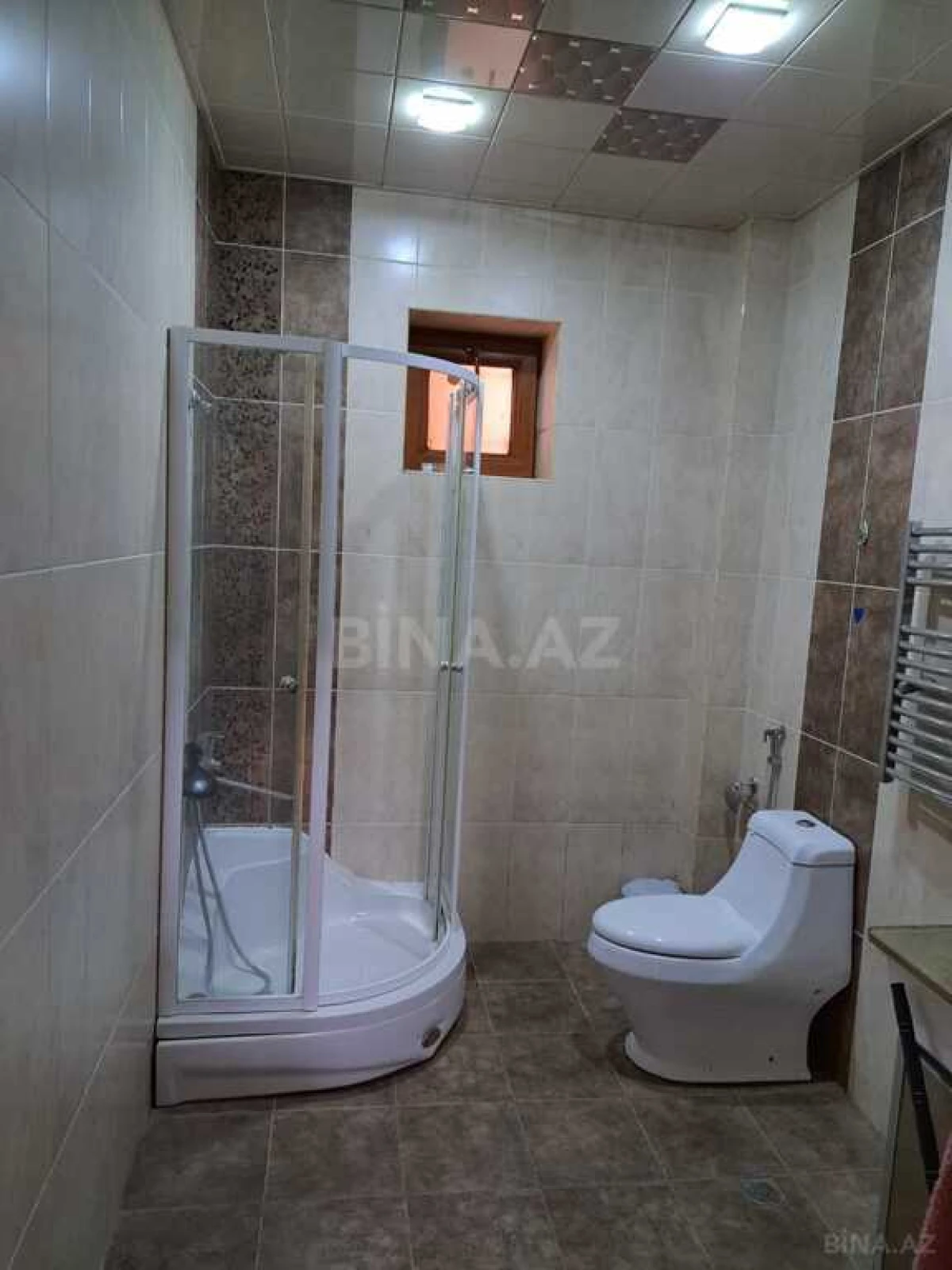 Satılır 7 otaqlı həyət evi 330 m²