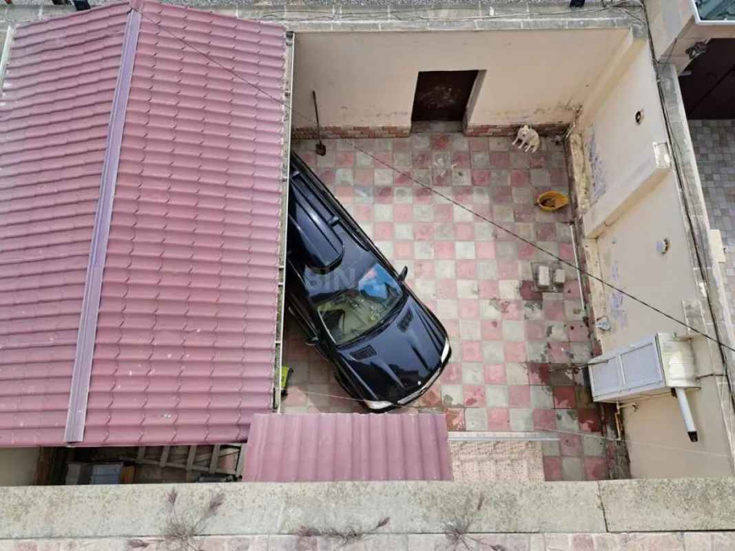 Satılır 7 otaqlı həyət evi 330 m²