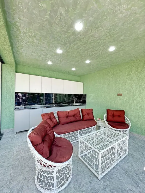 Satılır 4 otaqlı həyət evi 170 m²