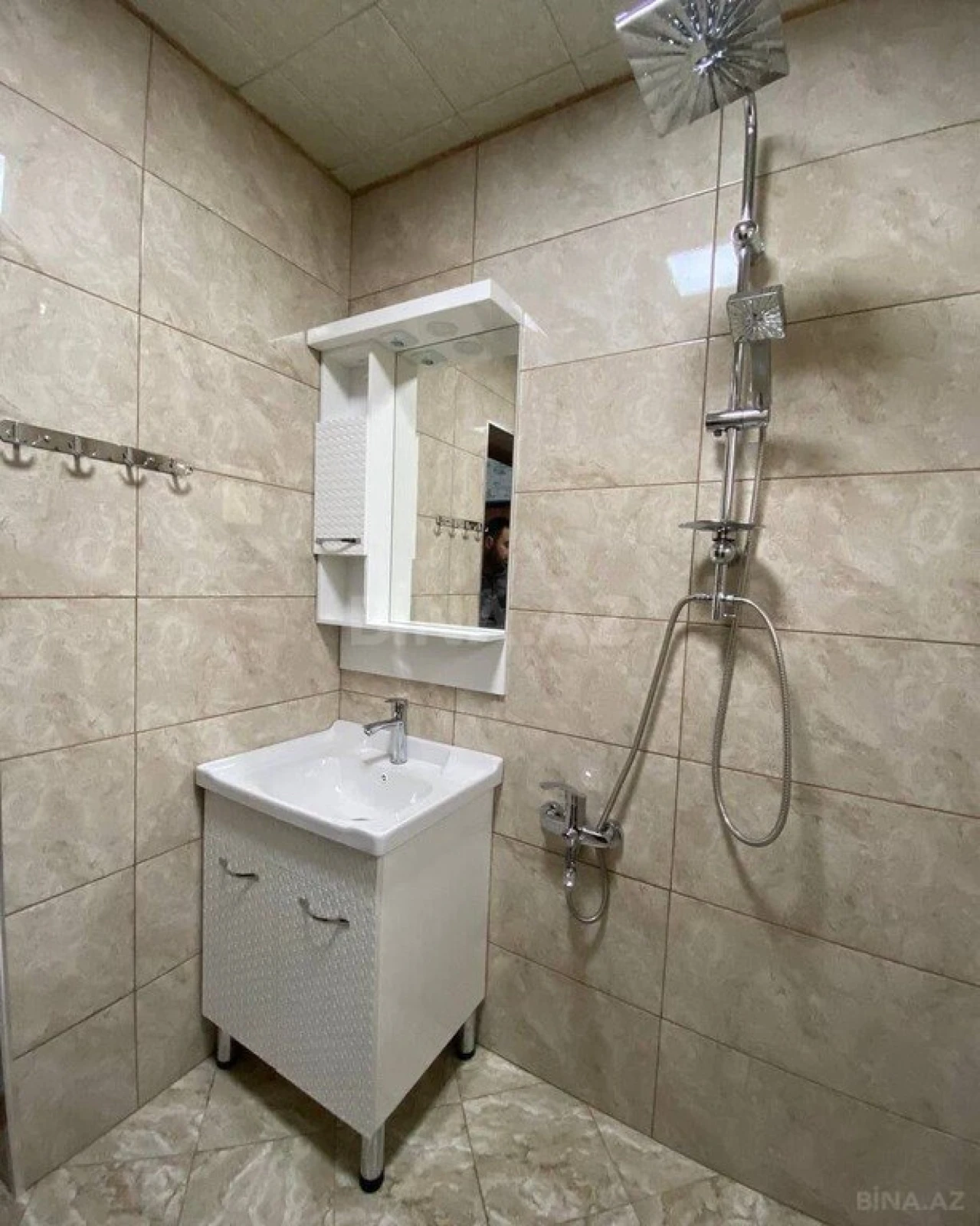 Kirayə verilir 6 otaqlı həyət evi 160 m²