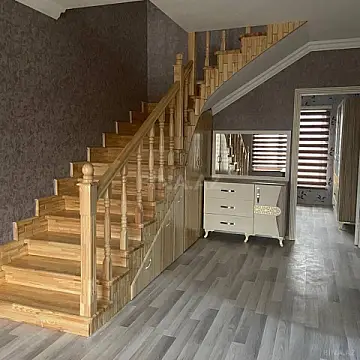 Kirayə verilir 6 otaqlı həyət evi 160 m²