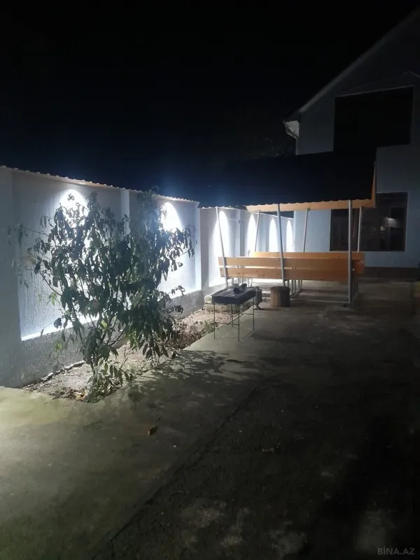 Kirayə verilir 6 otaqlı həyət evi 160 m²