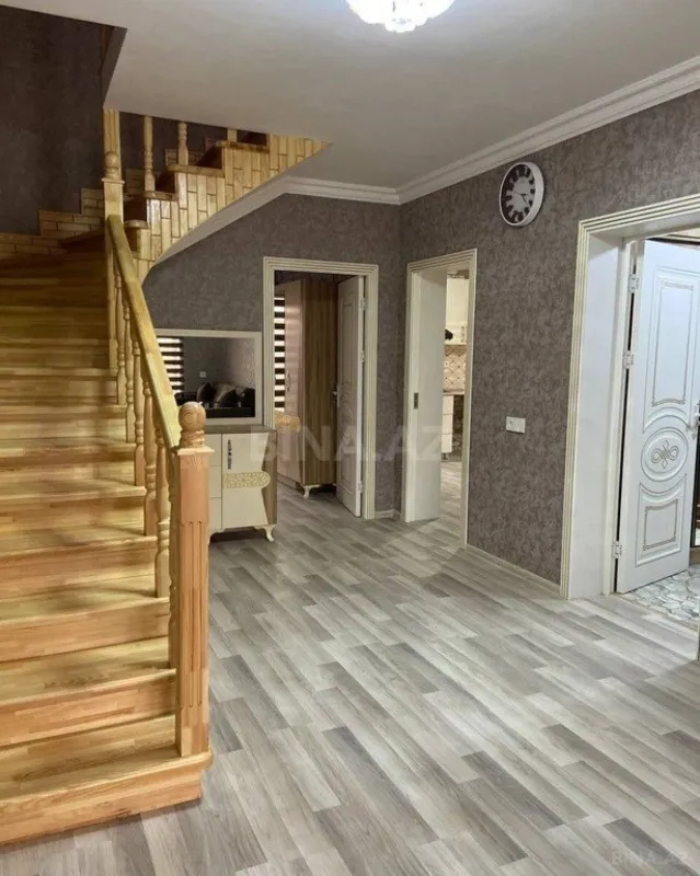 Kirayə verilir 6 otaqlı həyət evi 160 m²