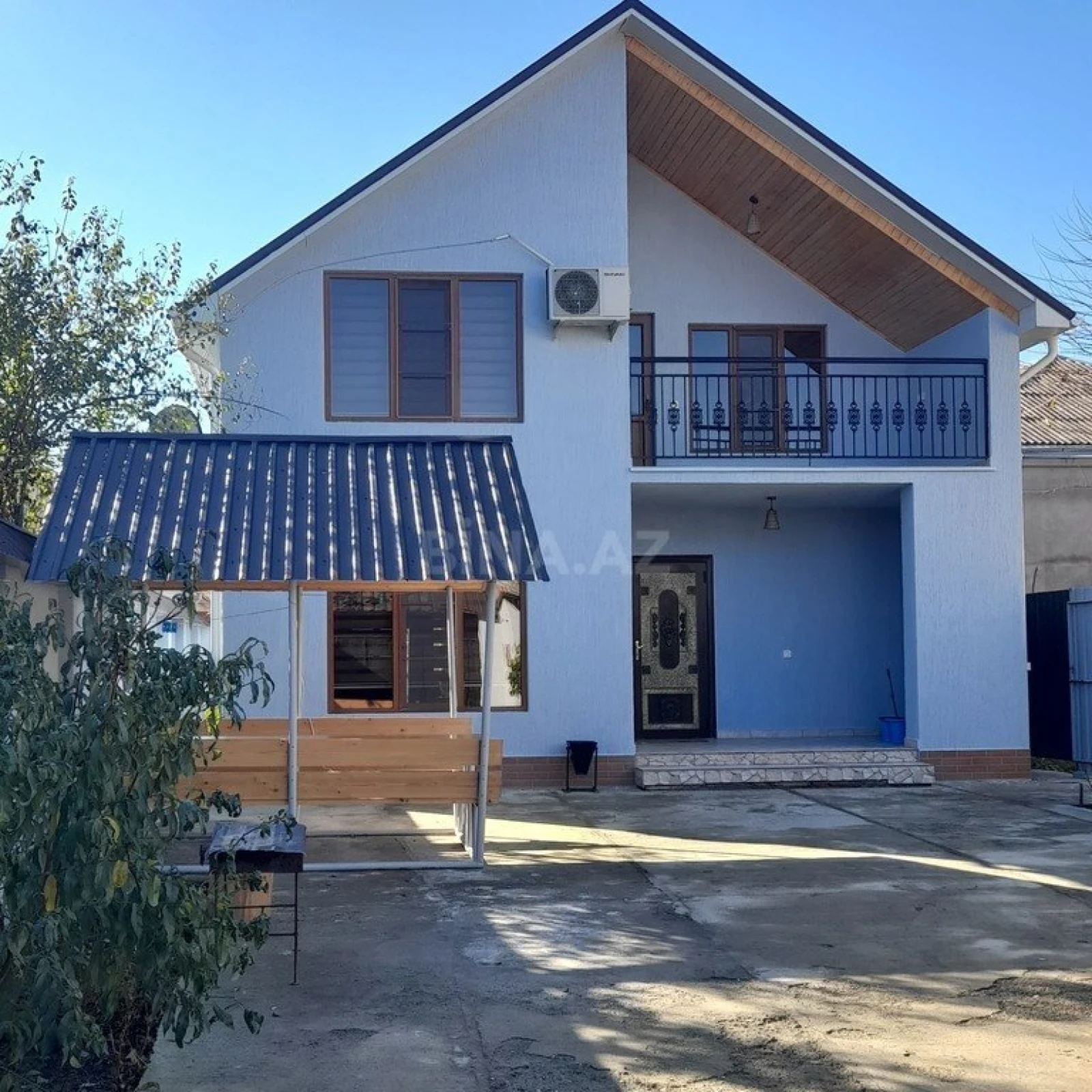 Kirayə verilir 6 otaqlı həyət evi 160 m²