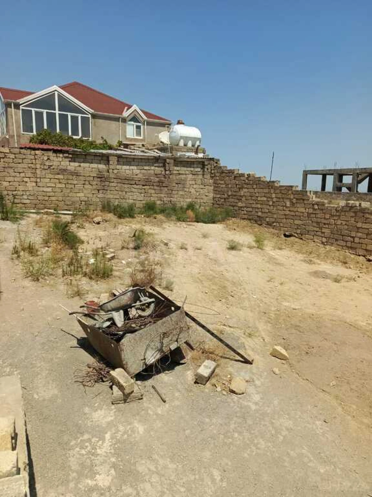 Satılır torpaq sahəsi 2.7 m²