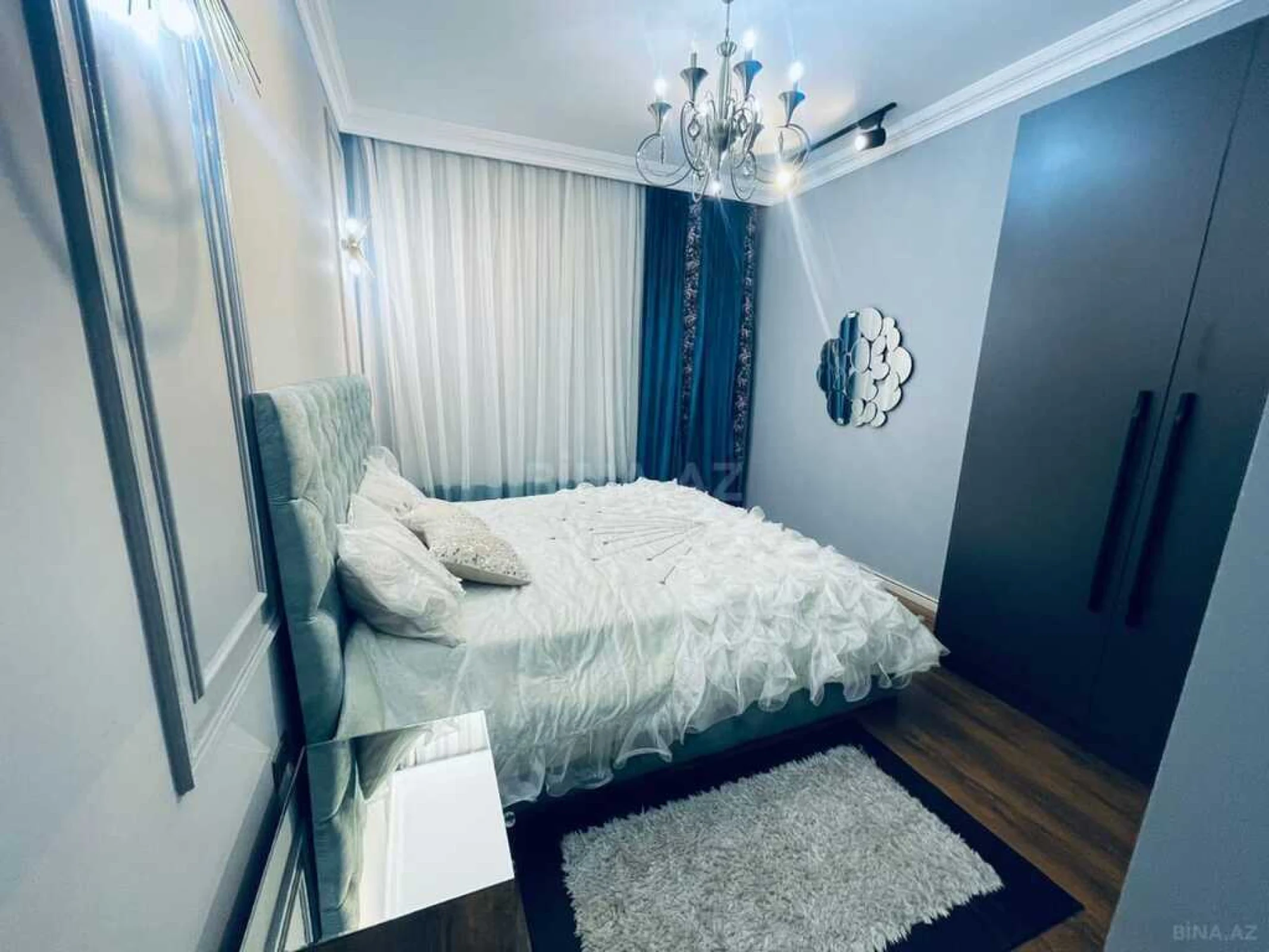 Kirayə verilir 2 otaqlı mənzil 90 m²