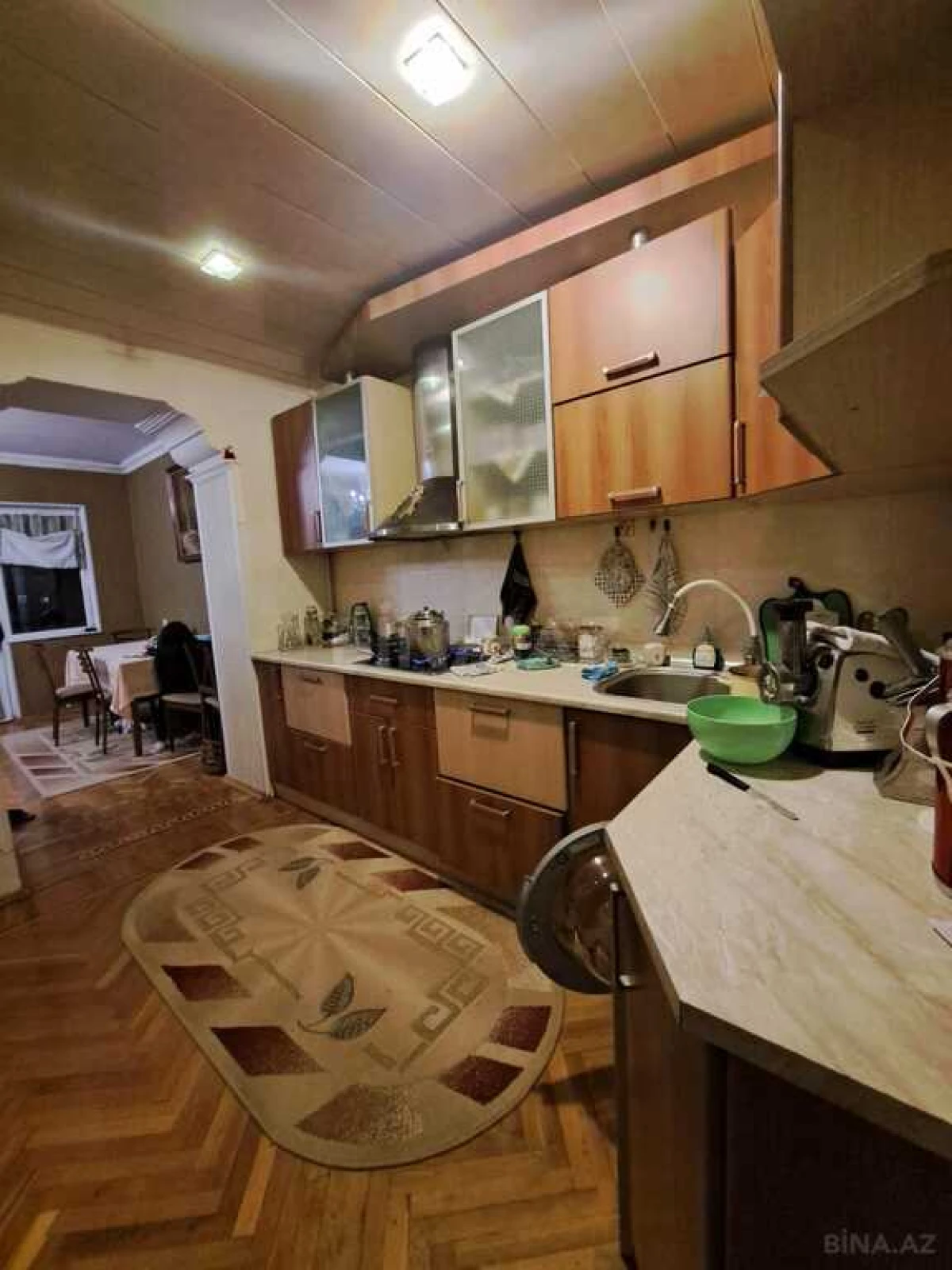 Satılır 5 otaqlı mənzil 135 m²