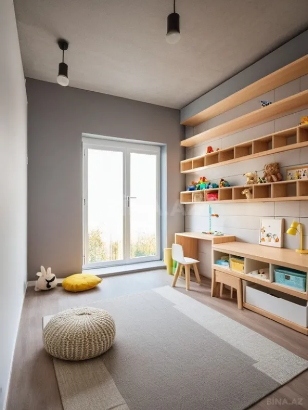 Satılır 4 otaqlı mənzil 310 m²