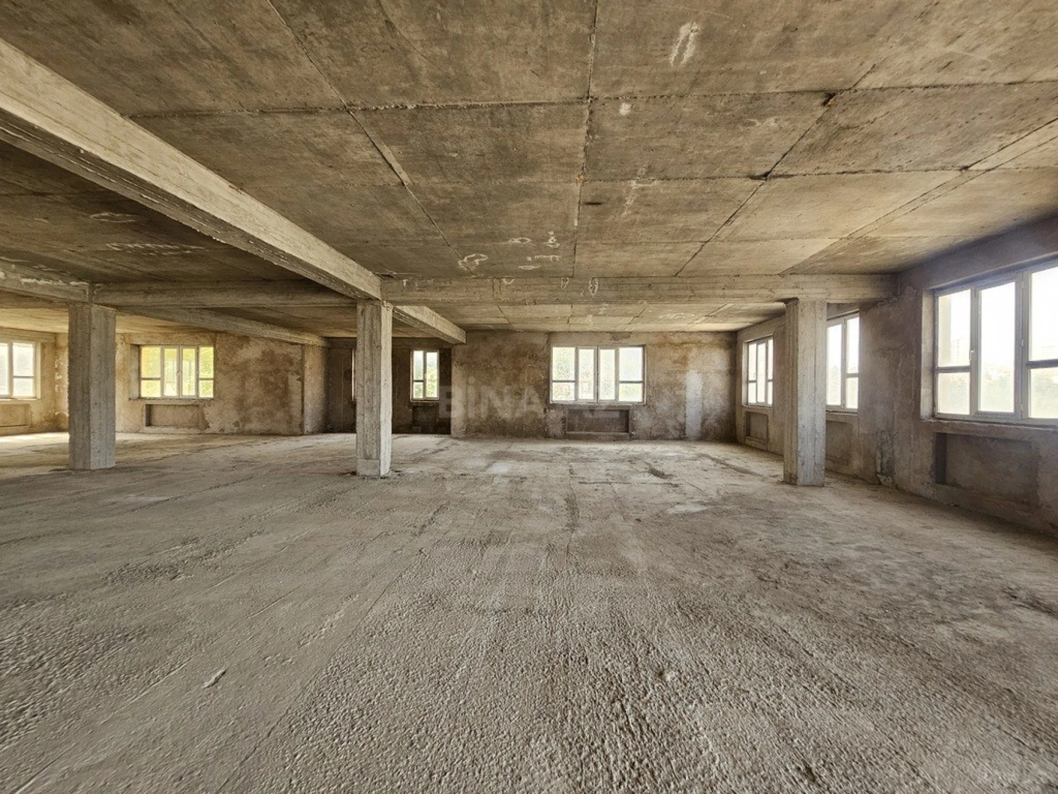 Satılır obyekt 3500 m²