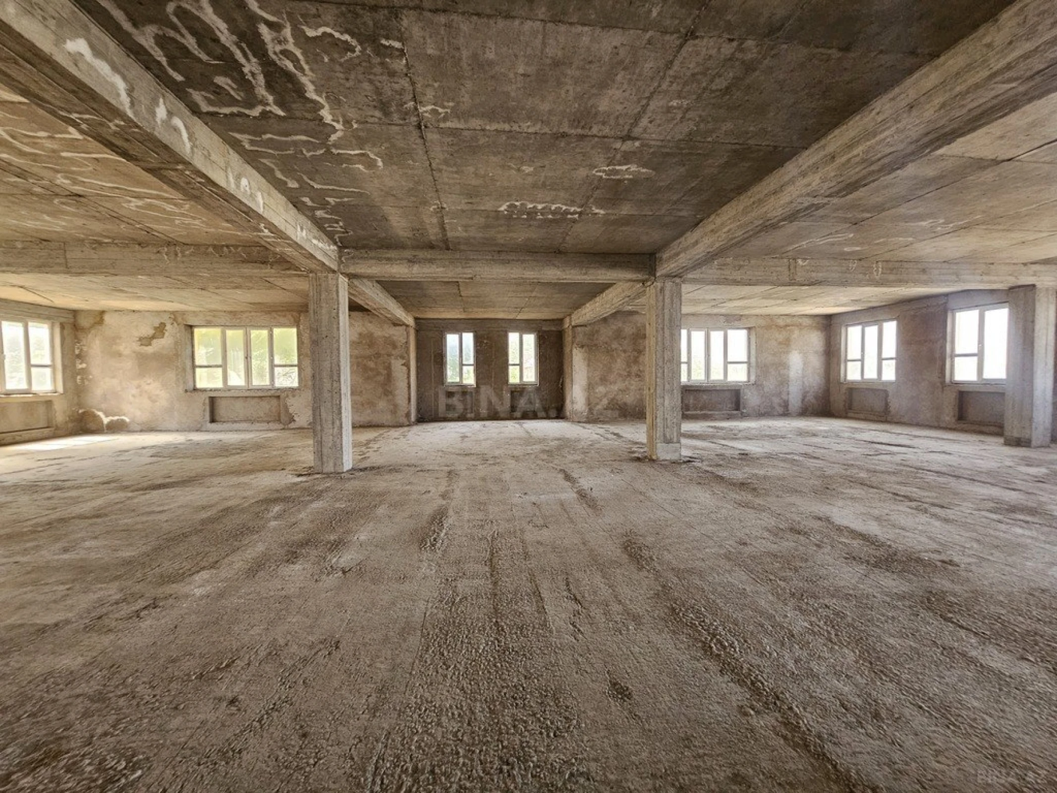 Satılır obyekt 3500 m²