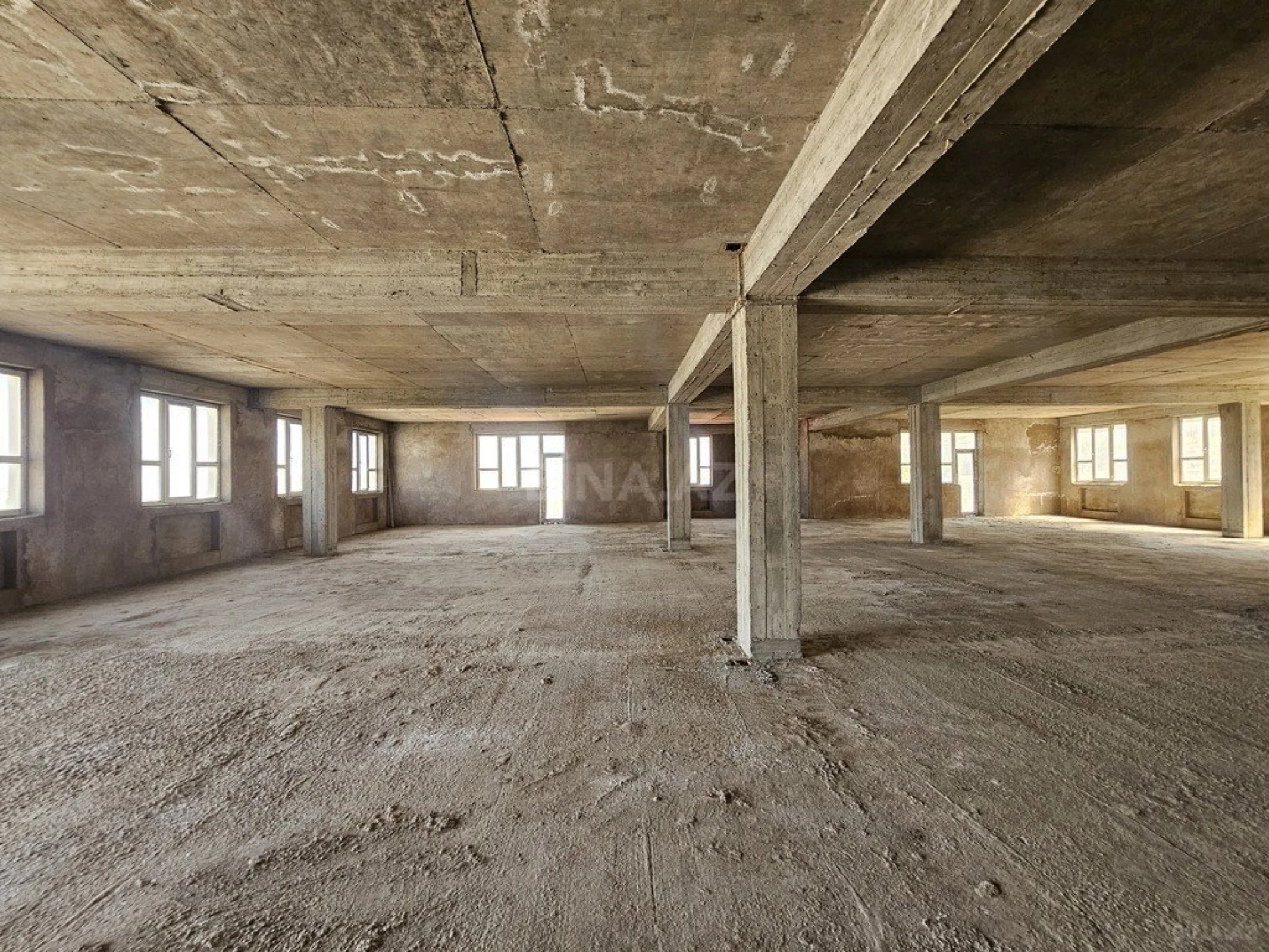 Satılır obyekt 3500 m²