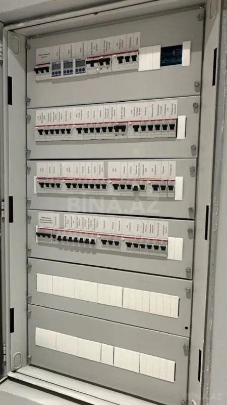 Satılır 5 otaqlı həyət evi 300 m²