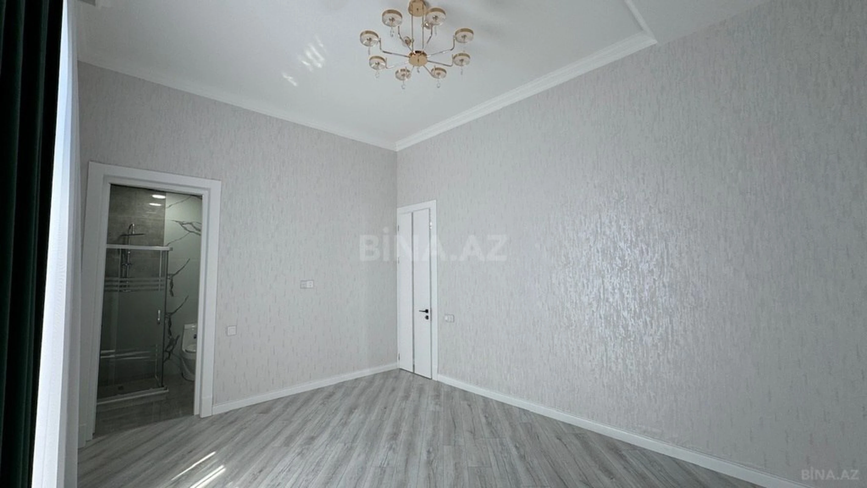 Satılır 5 otaqlı həyət evi 220 m²