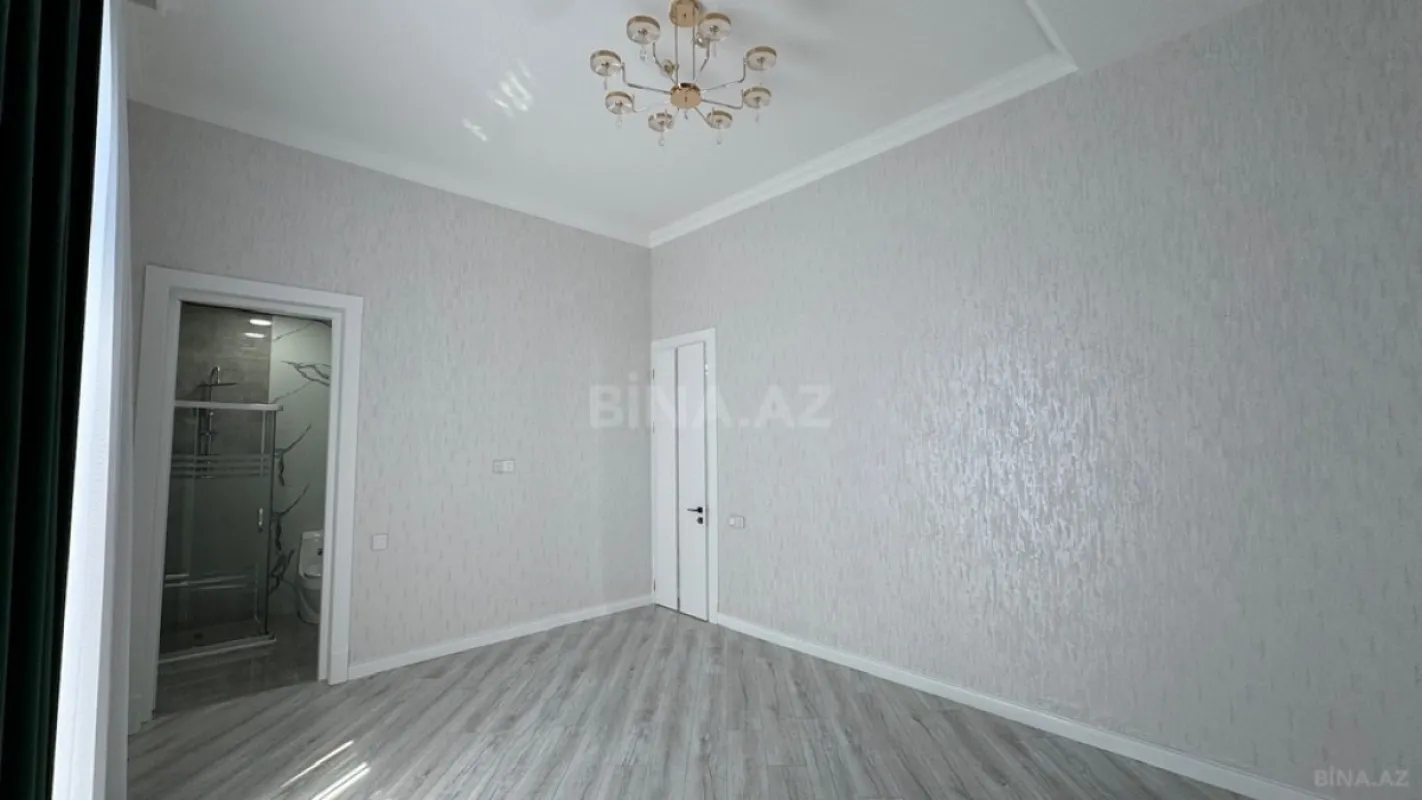 Satılır 5 otaqlı həyət evi 220 m²