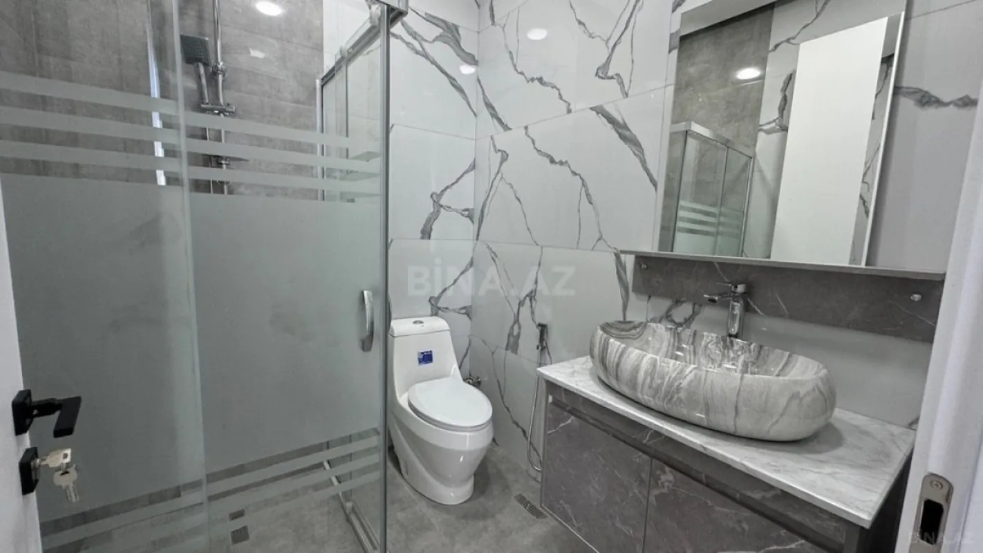 Satılır 5 otaqlı həyət evi 220 m²