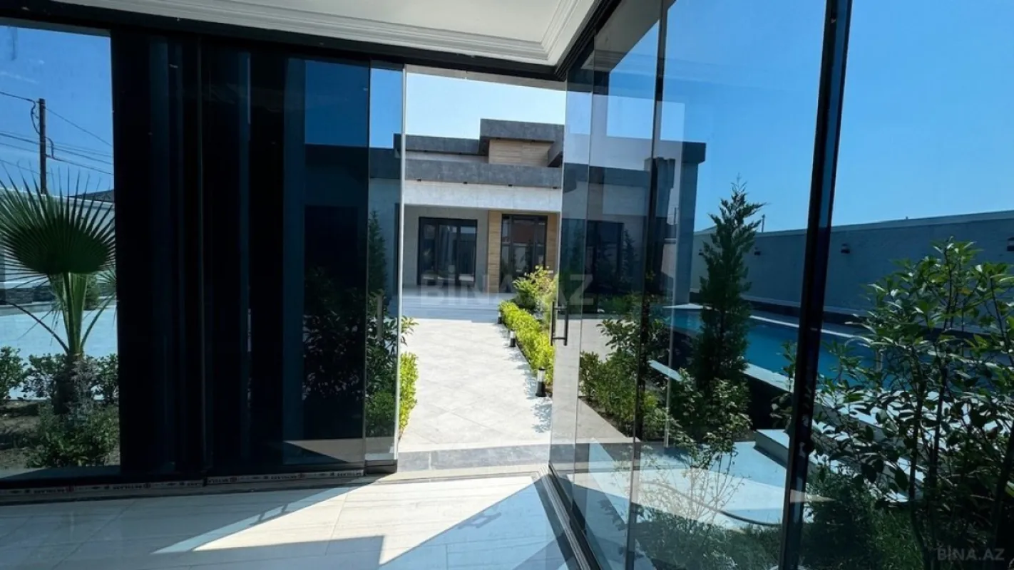 Satılır 5 otaqlı həyət evi 220 m²