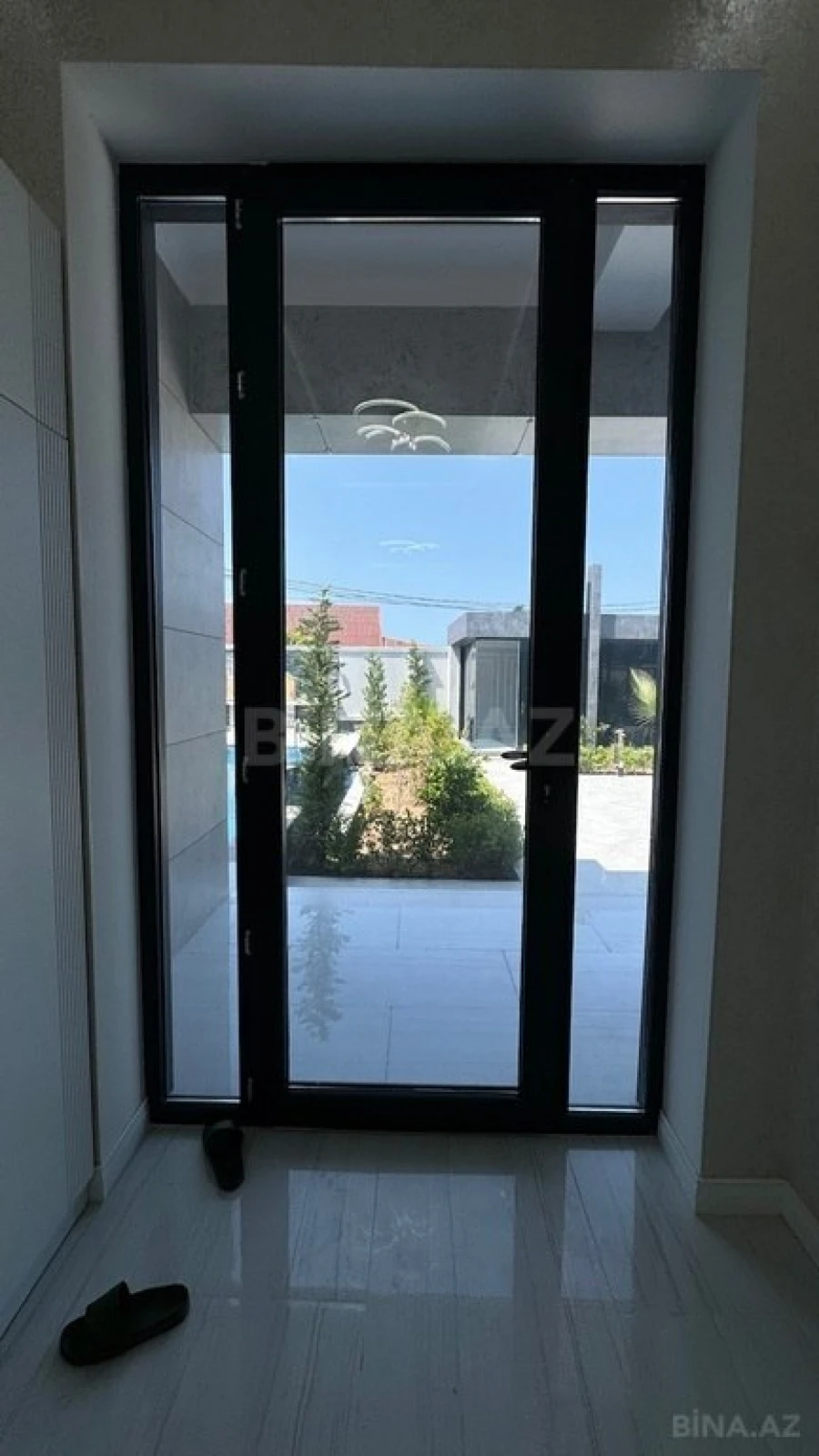Satılır 5 otaqlı həyət evi 220 m²