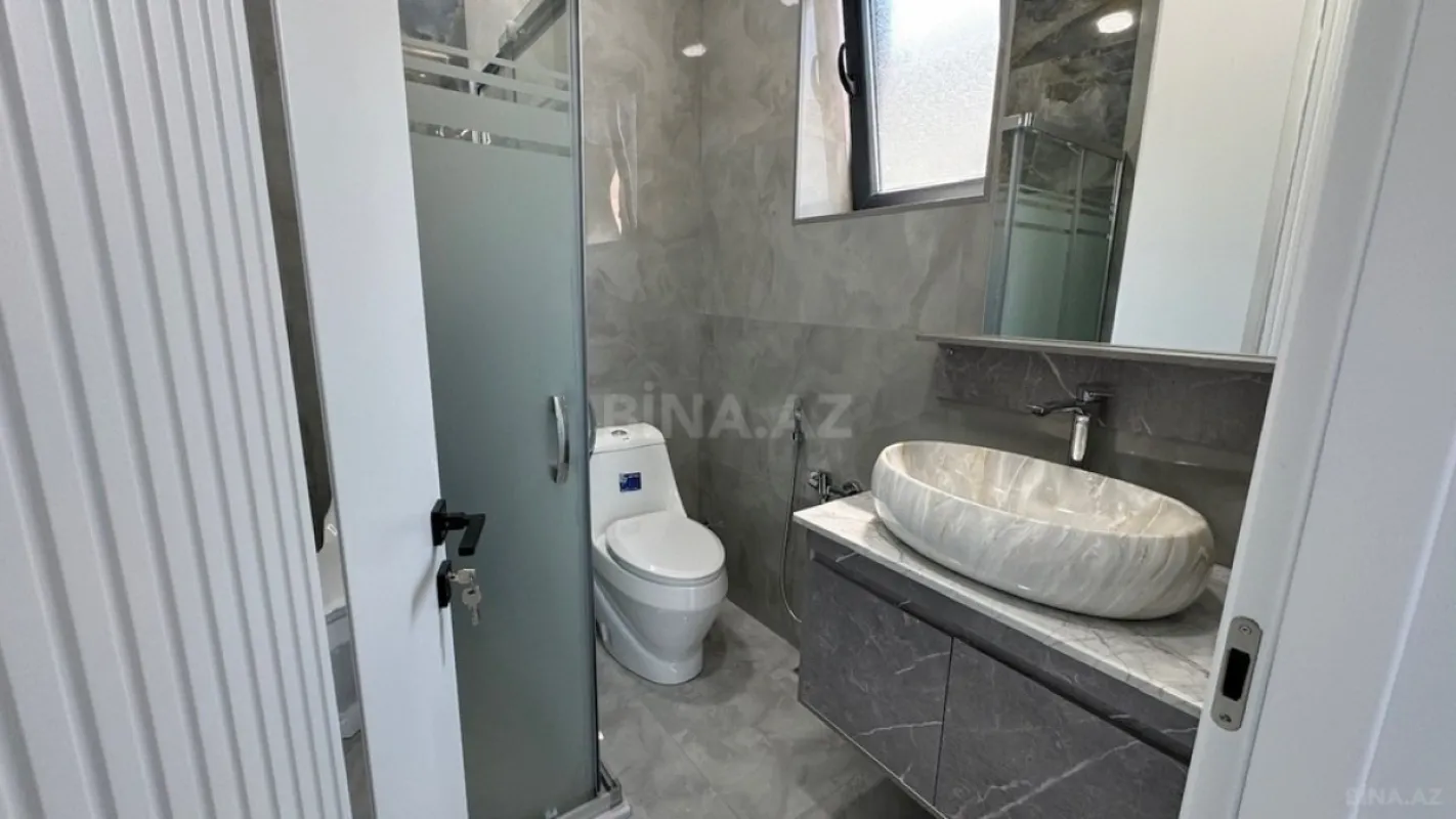 Satılır 5 otaqlı həyət evi 220 m²