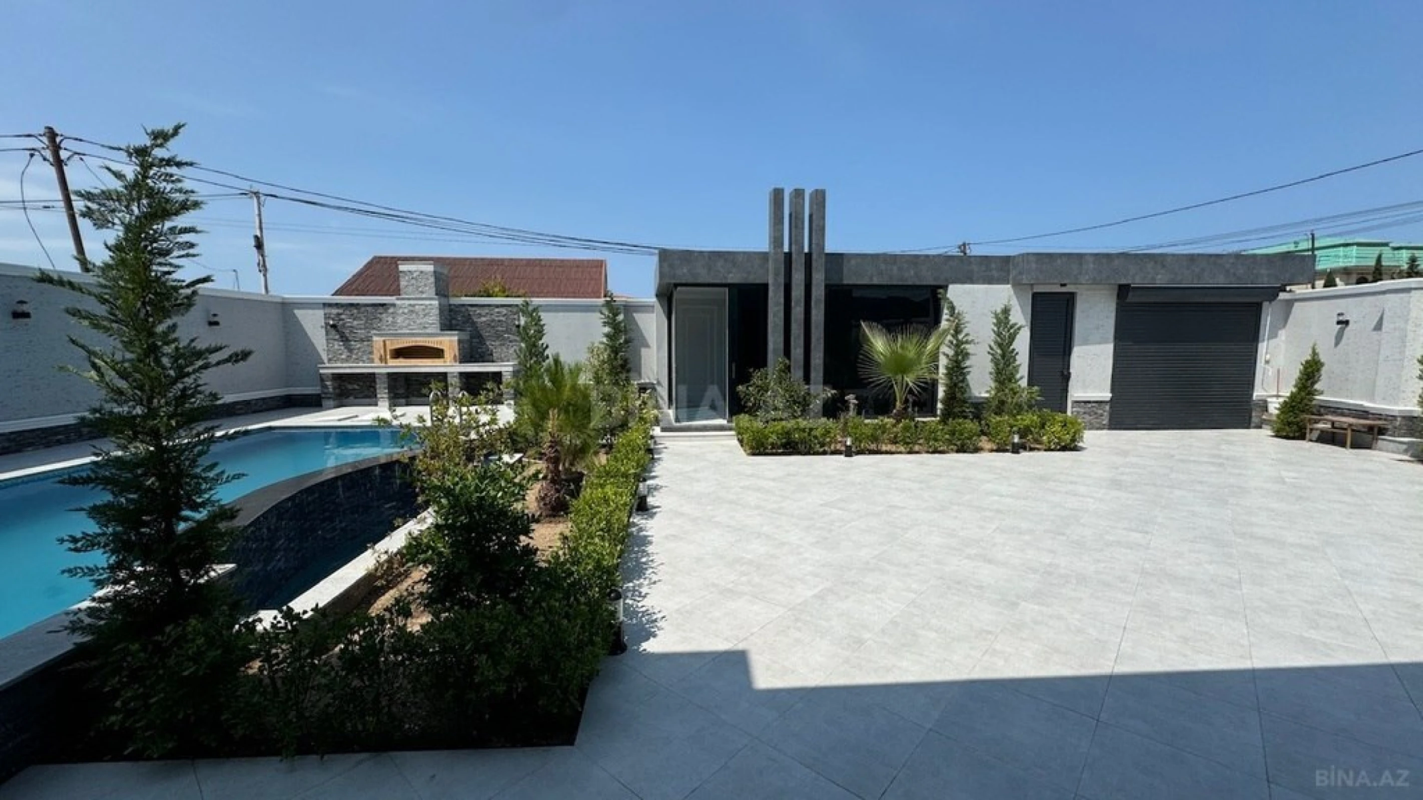 Satılır 5 otaqlı həyət evi 220 m²