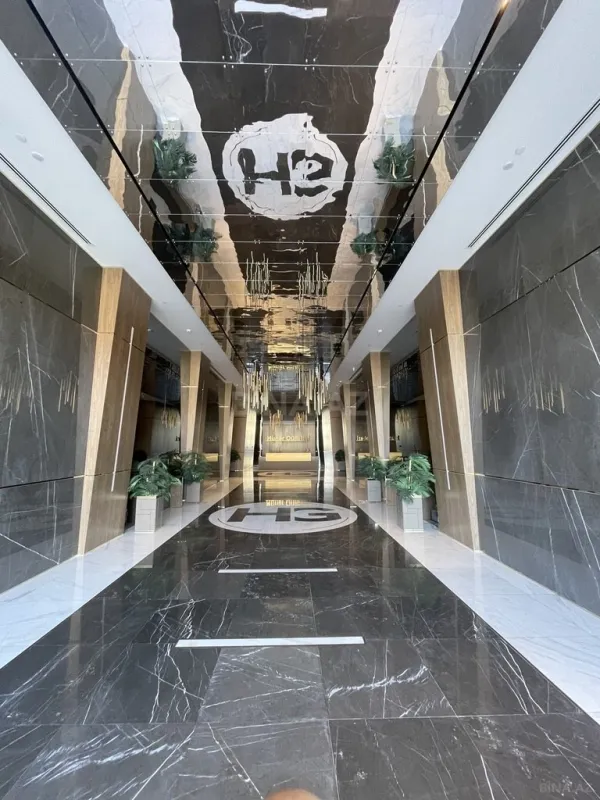 Satılır 5 otaqlı mənzil 244.7 m²
