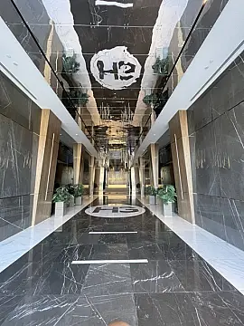Satılır 5 otaqlı mənzil 244.7 m²