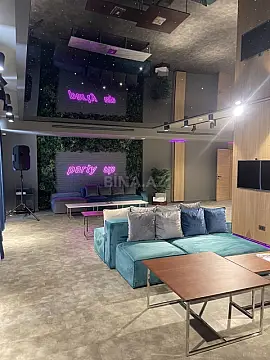 Satılır 5 otaqlı mənzil 244.7 m²