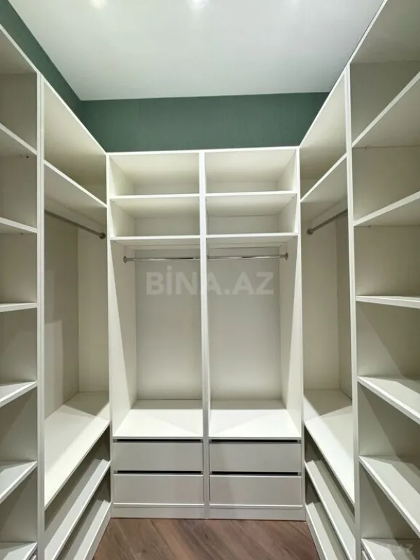 Satılır 6 otaqlı həyət evi 600 m²