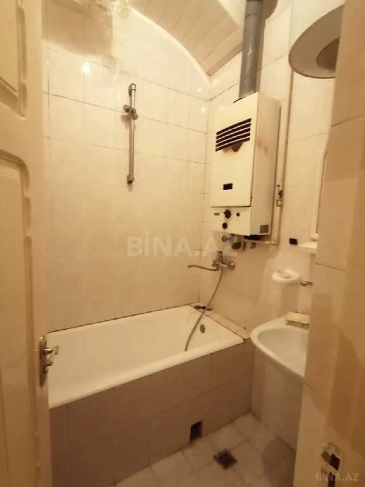 Satılır 3 otaqlı mənzil 100 m²