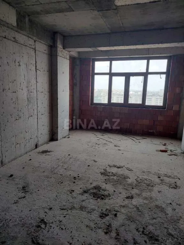 Satılır 2 otaqlı mənzil 102.5 m²