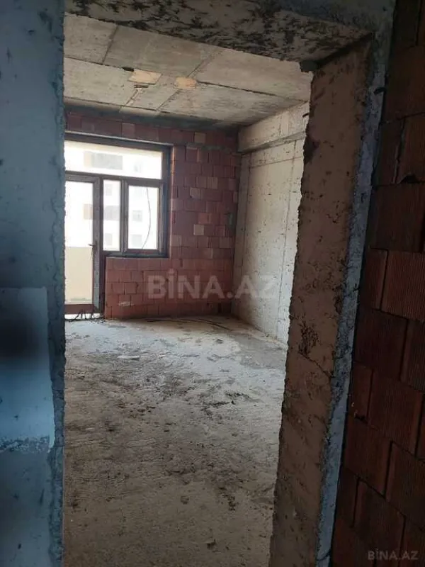 Satılır 2 otaqlı mənzil 102.5 m²